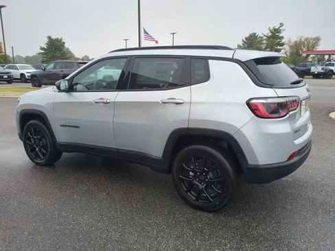 New 2026 Jeep Compass Latitude image 6