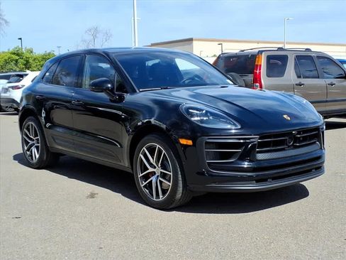 Used 2022 Porsche Macan S image 3