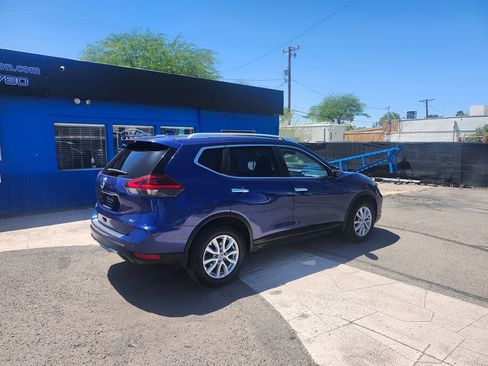 Used 2019 Nissan Rogue SV image 10