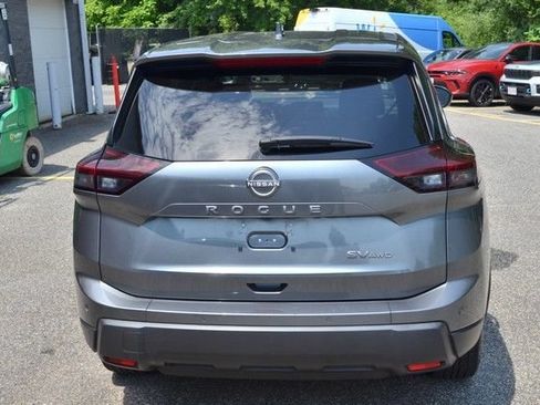Used 2024 Nissan Rogue SV AWD/4WD image 7