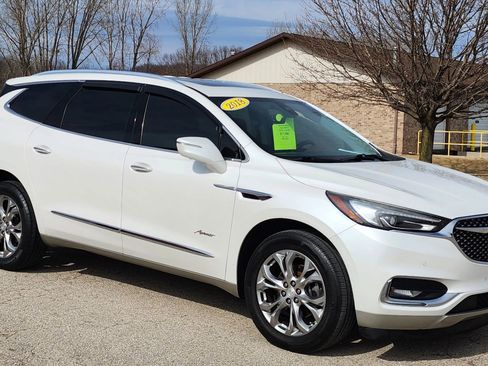 Used 2018 Buick Enclave Avenir w/ Avenir Technology Package image 2