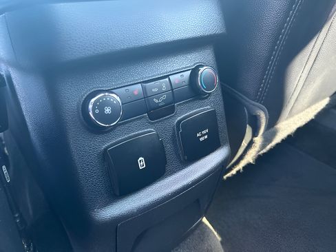 Used 2017 Ford Explorer Limited AWD/4WD image 24