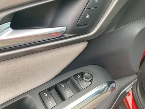 New 2026 Chevrolet Traverse LT w/ Enhanced Driving Package image 10