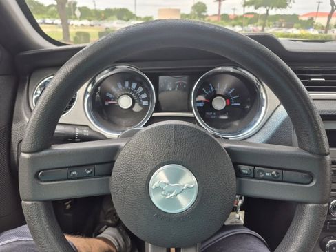 Used 2012 Ford Mustang GT RWD image 20