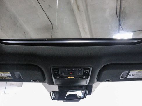 Certified 2025 Toyota Grand Highlander AWD Hybrid image 14