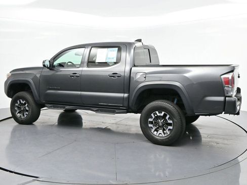 Used 2020 Toyota Tacoma TRD Off-Road w/ Technology Package AWD/4WD image 5