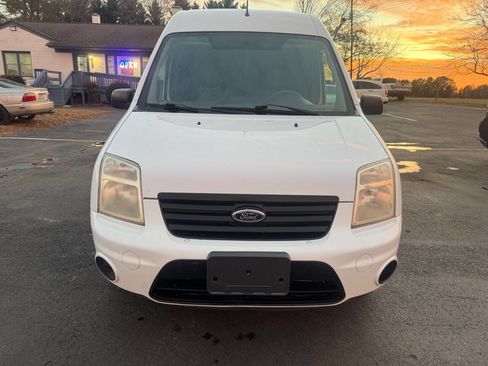 Used 2013 Ford Transit Connect XLT image 2