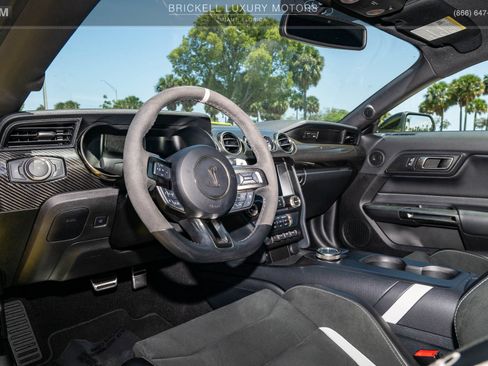 Used 2021 Ford Mustang Shelby GT500 w/ Carbon Fiber Track Pack RWD image 8