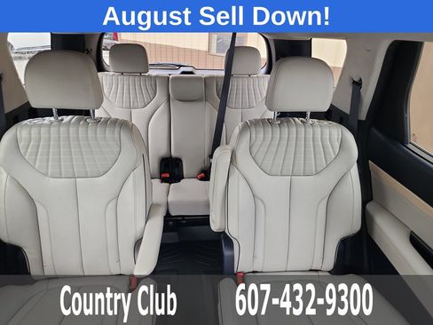 Used 2024 Hyundai Palisade Limited AWD/4WD image 23
