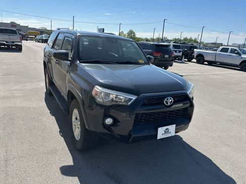 Used 2015 Toyota 4Runner SR5 image 24