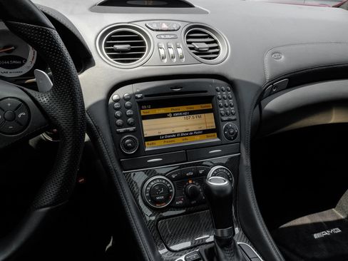 Used 2011 Mercedes-Benz SL 65 AMG image 25