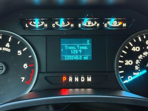 Used 2020 Ford F150 XLT image 24