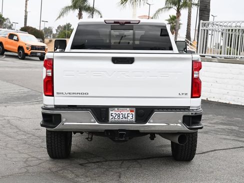 Used 2021 Chevrolet Silverado 2500 LTZ w/ LTZ Premium Package AWD/4WD image 6