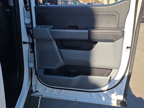 Used 2022 Ford F150 XLT w/ Equipment Group 301A Mid image 29