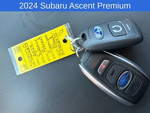 Used 2024 Subaru Ascent Premium w/ Convenience Package AWD/4WD image 22