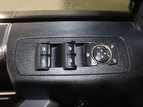 Certified 2019 Ford F150 XLT w/ Equipment Group 302A Luxury image 20