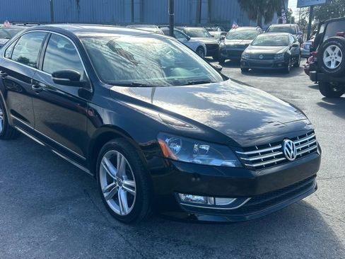 Used 2015 Volkswagen Passat 3.6 SEL Premium image 4