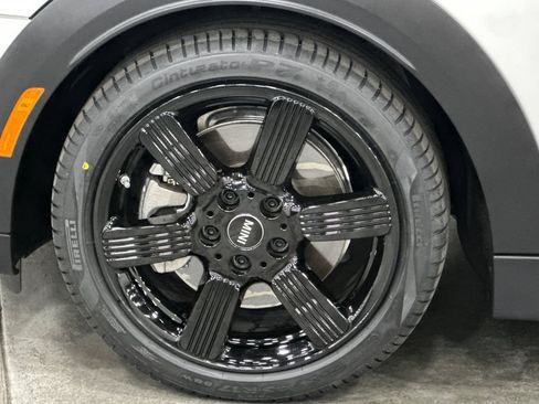 Certified 2024 MINI Cooper S FWD image 32