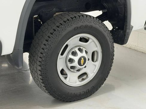 Used 2021 Chevrolet Silverado 2500 W/T w/ WT Convenience Package AWD/4WD image 45