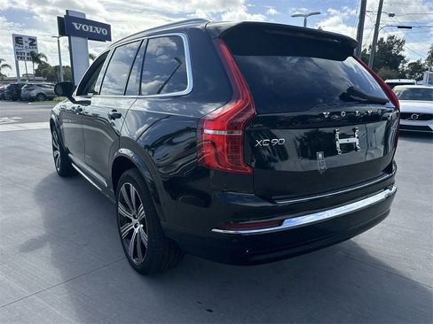 New 2025 Volvo XC90 B6 Plus w/ Protection Package Premier image 9