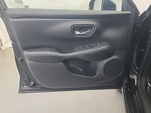 Used 2025 Honda HR-V LX image 20