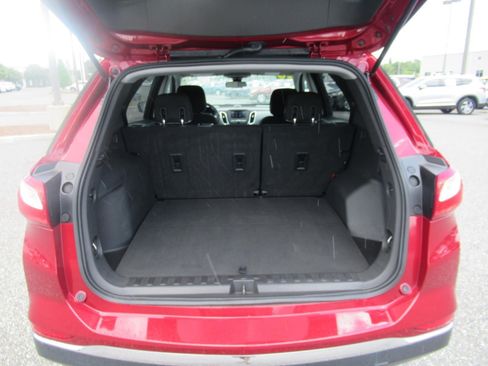 Used 2020 Chevrolet Equinox LT w/ LPO, Floor Liner Package FWD image 33