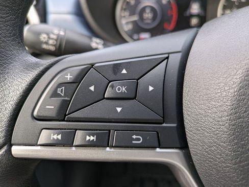 New 2025 Nissan Versa SV w/ Trunk Package FWD image 18