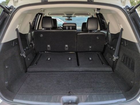 Certified 2022 Nissan Pathfinder SV FWD image 13