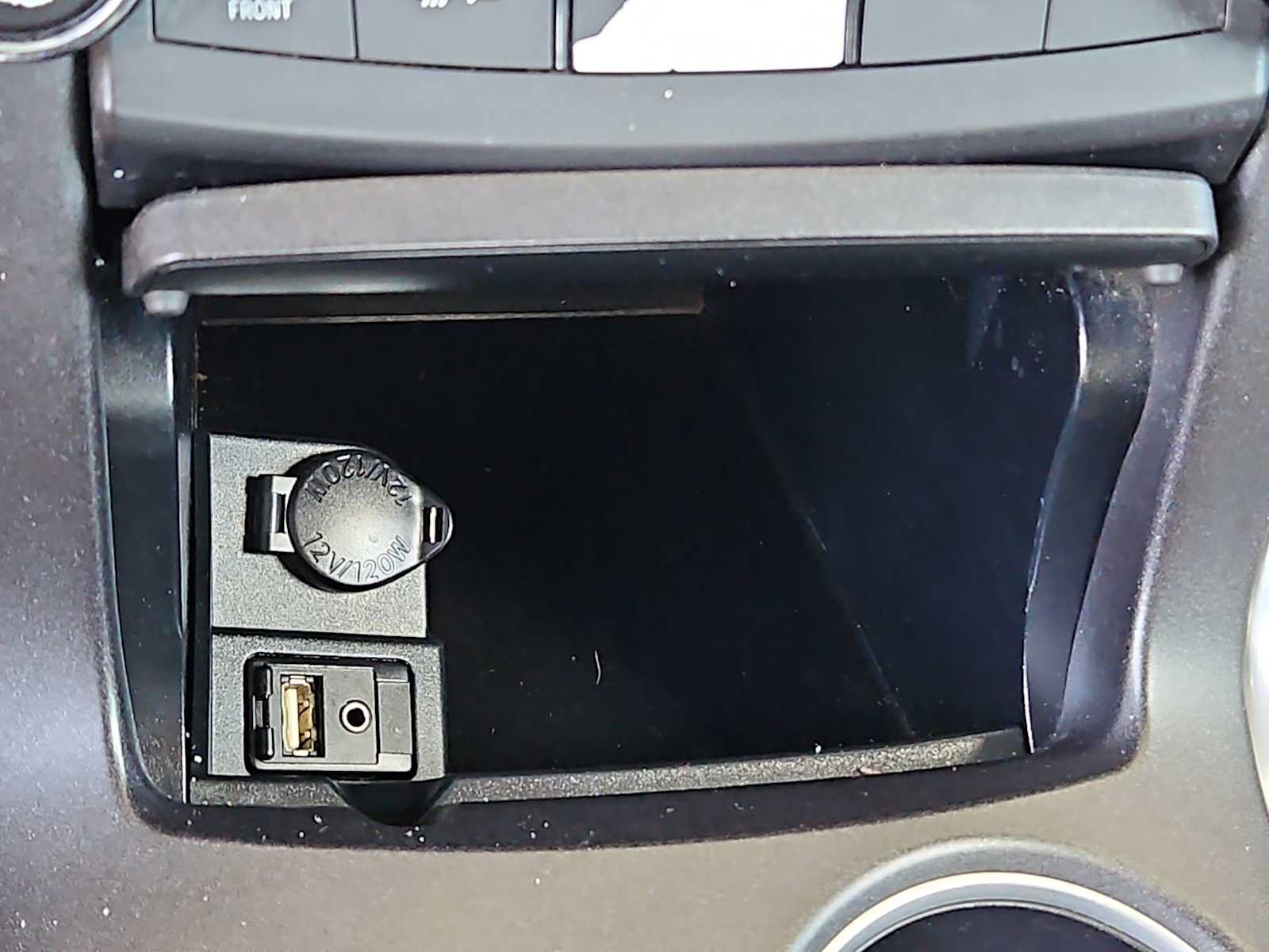 Used 2015 Toyota Camry XSE FWD image 23