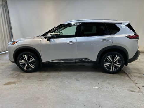 Certified 2022 Nissan Rogue SL w/ SL Premium Package image 9