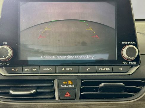 Used 2023 Nissan Altima 2.5 SV FWD image 17
