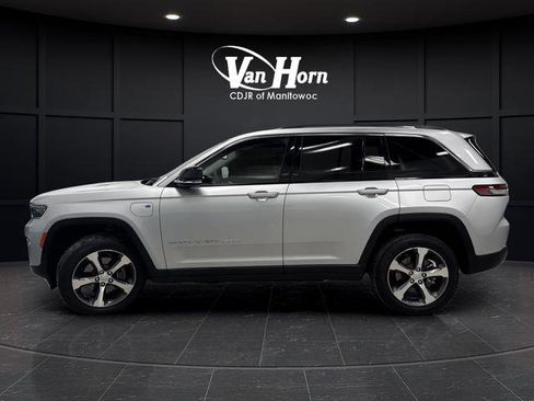 Used 2022 Jeep Grand Cherokee Limited 4xe image 4