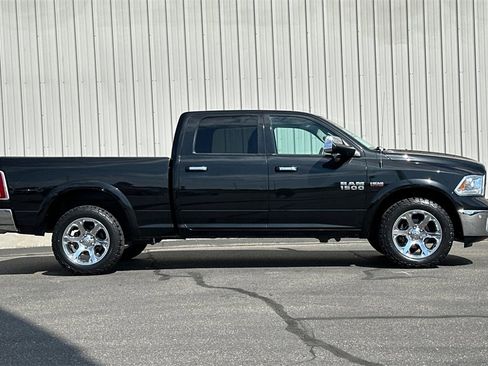 Used 2017 RAM 1500 Laramie w/ Convenience Group image 4