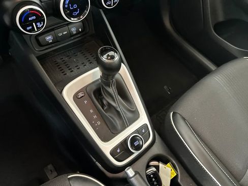 Certified 2023 Hyundai Venue Limited image 20