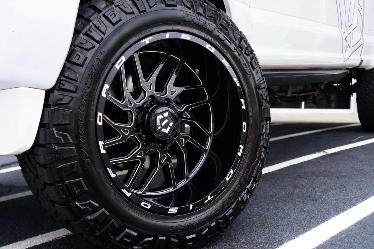 Used 2019 Ford F250 Platinum w/ Platinum Ultimate Package AWD/4WD image 19