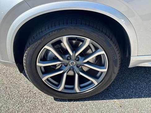 Used 2019 Volvo XC90 T6 Momentum w/ Protection Package Premier AWD/4WD image 11