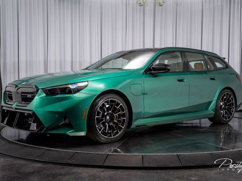 Used 2025 BMW M5 Touring w/ M Driver's Package image 9