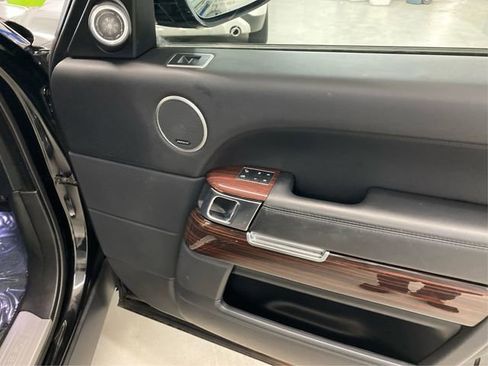Used 2016 Land Rover Range Rover HSE image 27