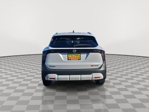 New 2026 Nissan Kicks SR w/ SR Premium Package image 7