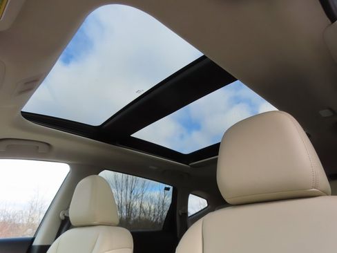 Used 2024 Nissan Murano SL image 5