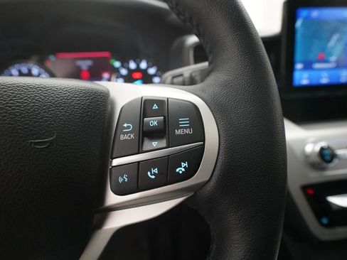 Used 2024 Ford Explorer XLT w/ Equipment Group 202A AWD/4WD image 20