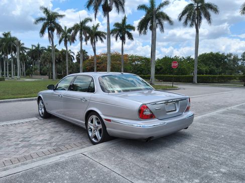 Used 2006 Jaguar XJ Vanden Plas RWD image 5