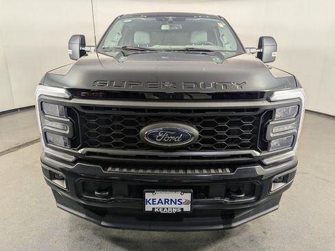 Used 2023 Ford F350 XLT image 3