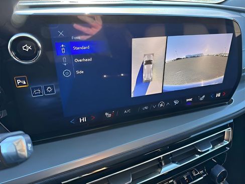 New 2026 Chevrolet Traverse LT w/ Driver Confidence Package image 26