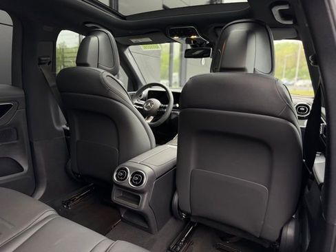 Used 2026 Mercedes-Benz GLC 300 4MATIC image 46