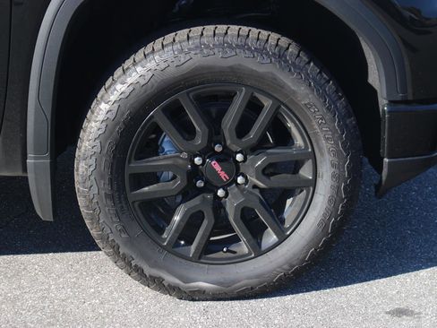 New 2026 GMC Sierra 1500 Elevation image 9