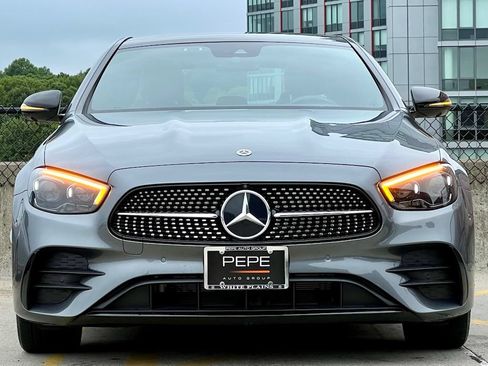Used 2023 Mercedes-Benz E 450 4MATIC Sedan image 3