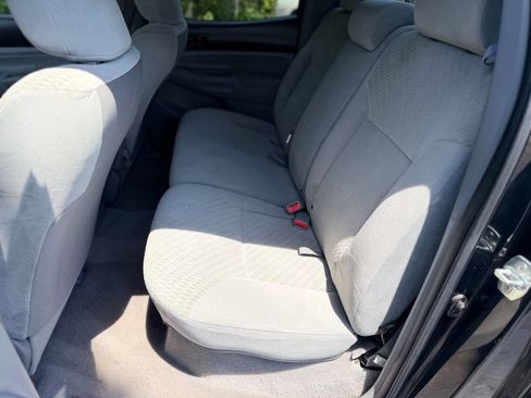 Used 2011 Toyota Tacoma PreRunner w/ SR5 Pkg #2 RWD image 10