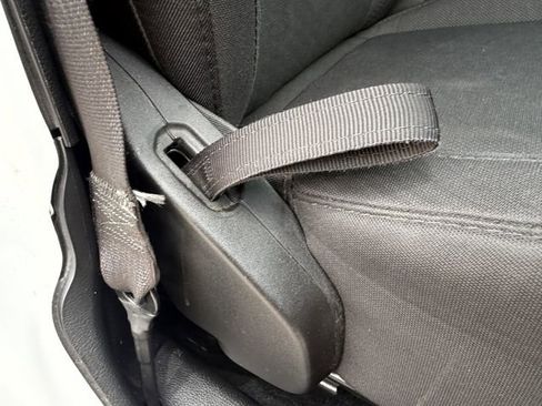 Used 2019 Jeep Wrangler Unlimited Sport S image 28