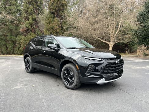 New 2026 Chevrolet Blazer LT w/ Midnight/Sport Edition image 2